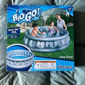 H20 Go inflatable pool. Never used. Still in box